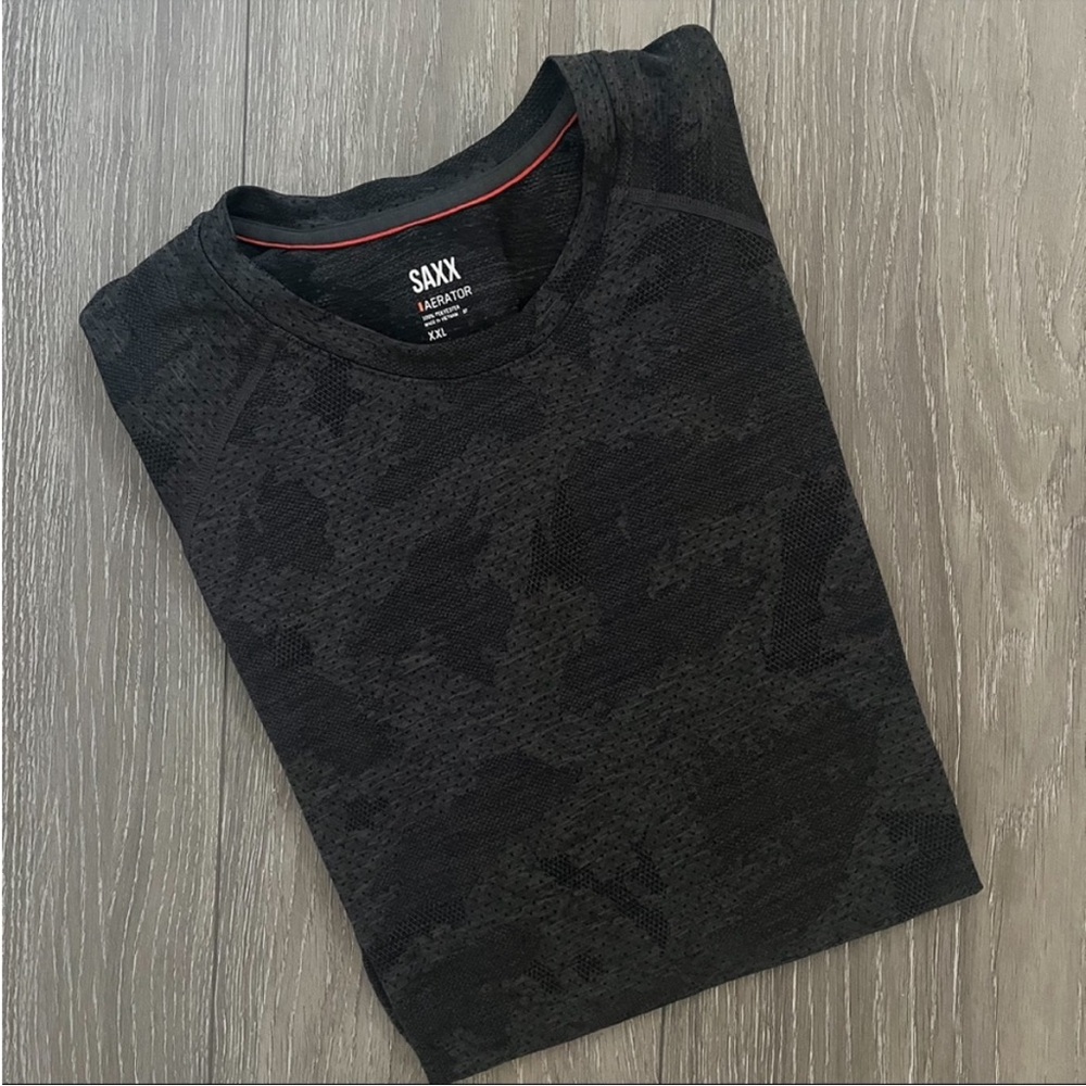 Saxx Aerator Camo Tech T-Shirt Size XXL - Picture 2 of 6